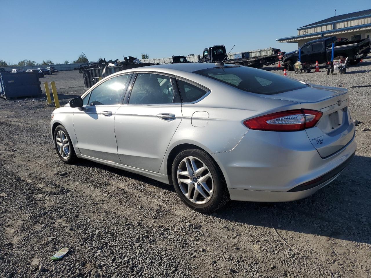 2016 Ford Fusion Se - Фото 2