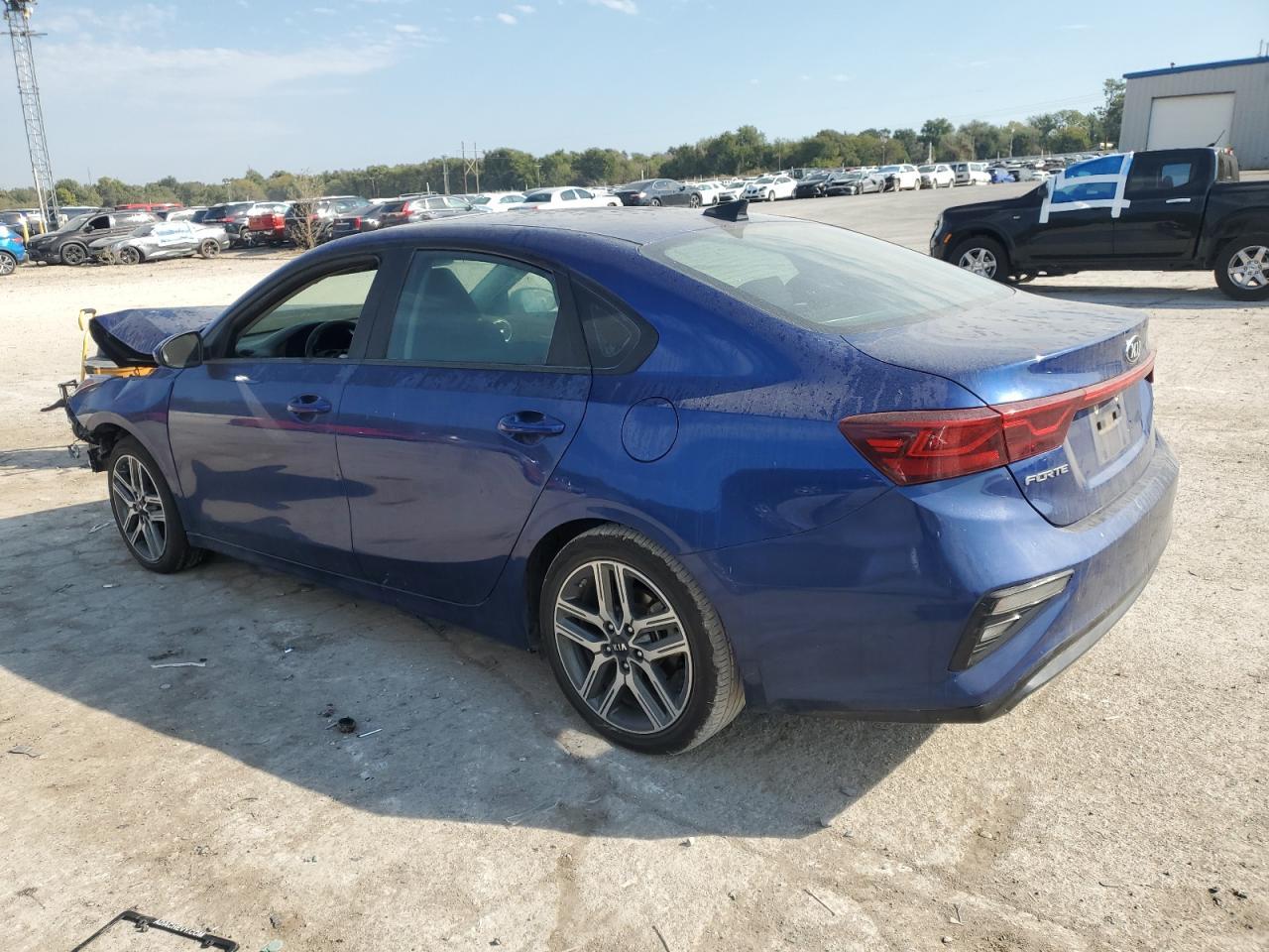 2019 Kia Forte Gt Line - Image 2