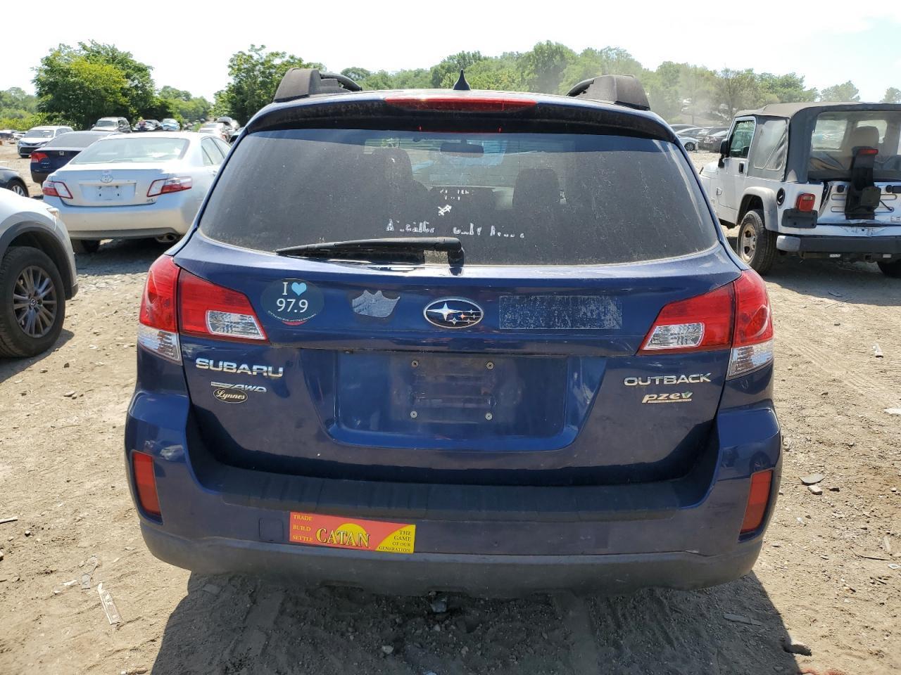 2011 Subaru Outback 2.5I Limited - Image 6