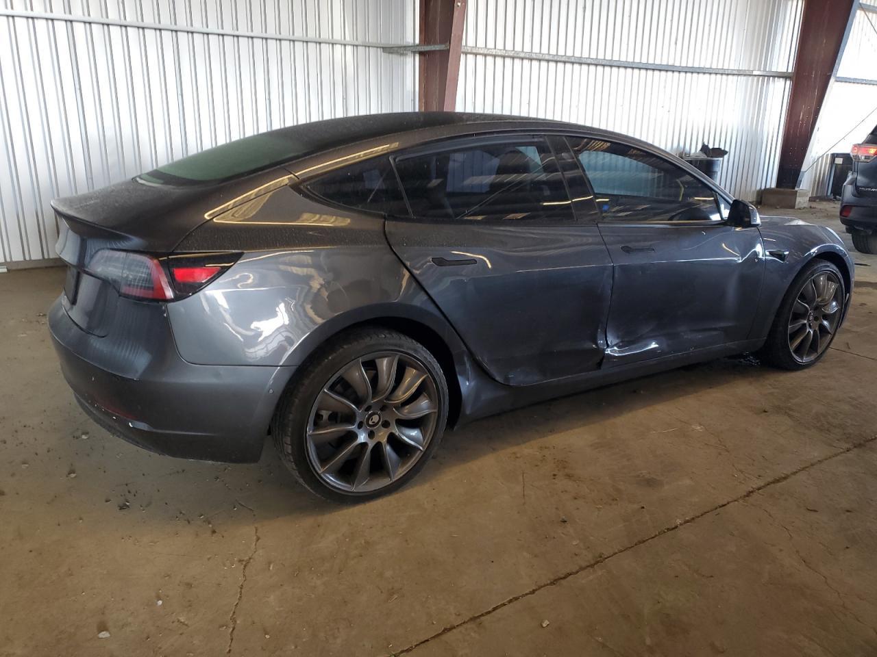 2021 Tesla Model 3 - Фото 3