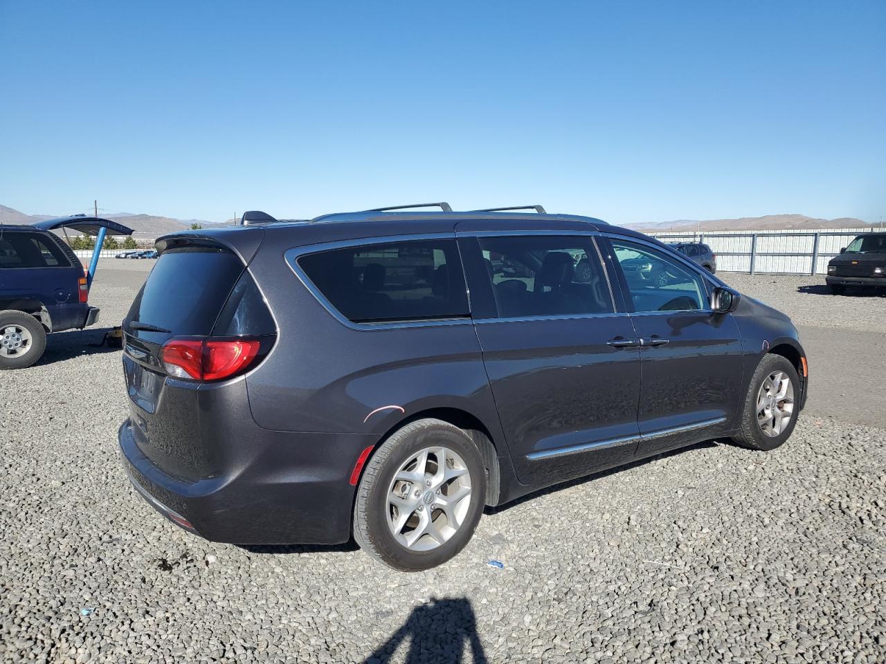 2017 Dodge Journey Sxt - Фото 3