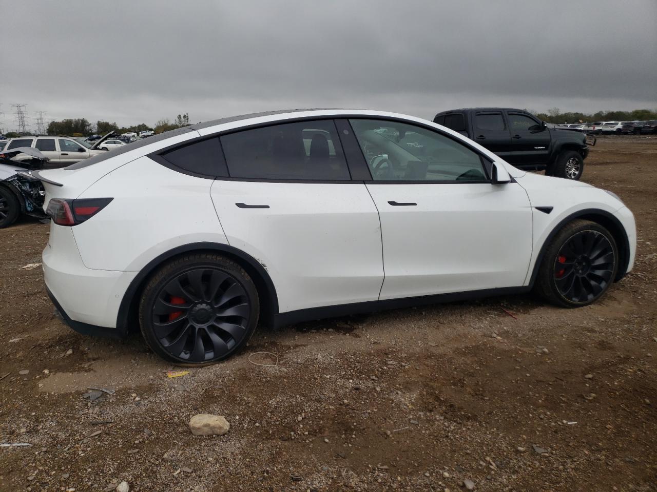 2022 Tesla Model Y - Image 3