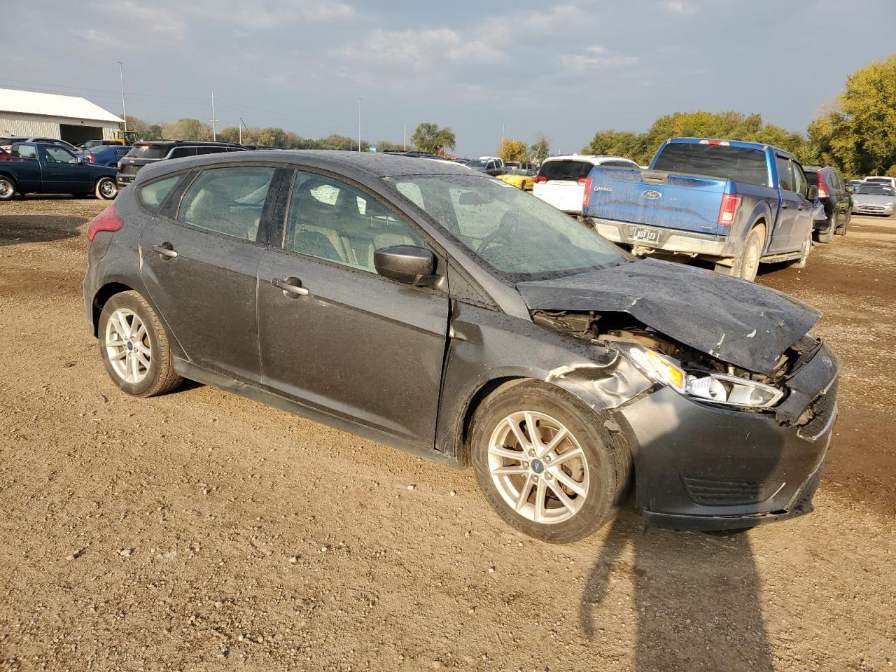 2018 Ford Focus Se - Image 4