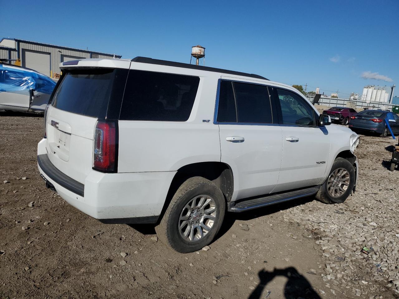 2020 GMC Yukon Slt - Фото 3