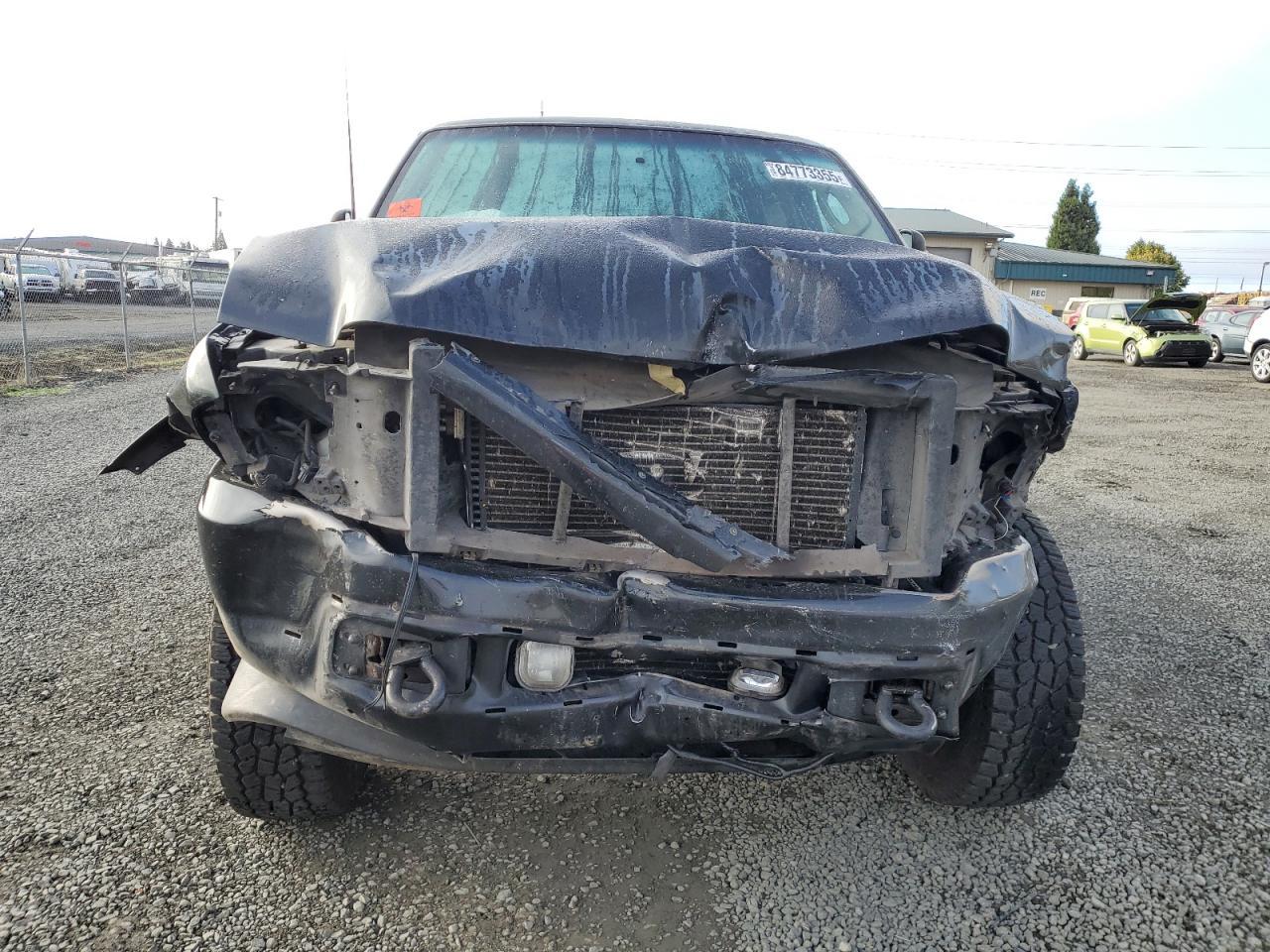 2003 Ford Excursion Limited - Image 5