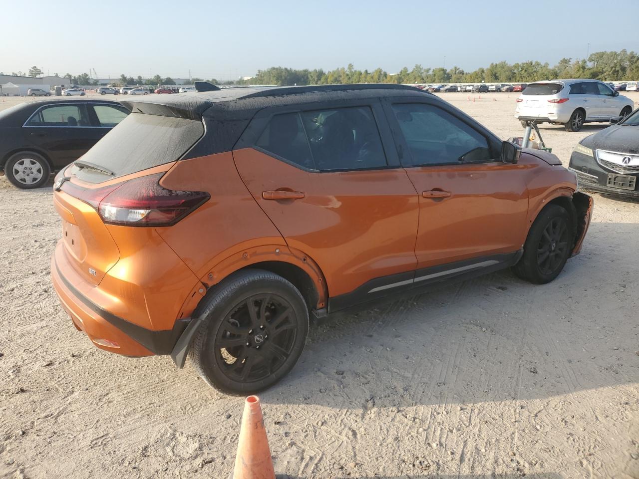 2024 Nissan Kicks Sr - Фото 3
