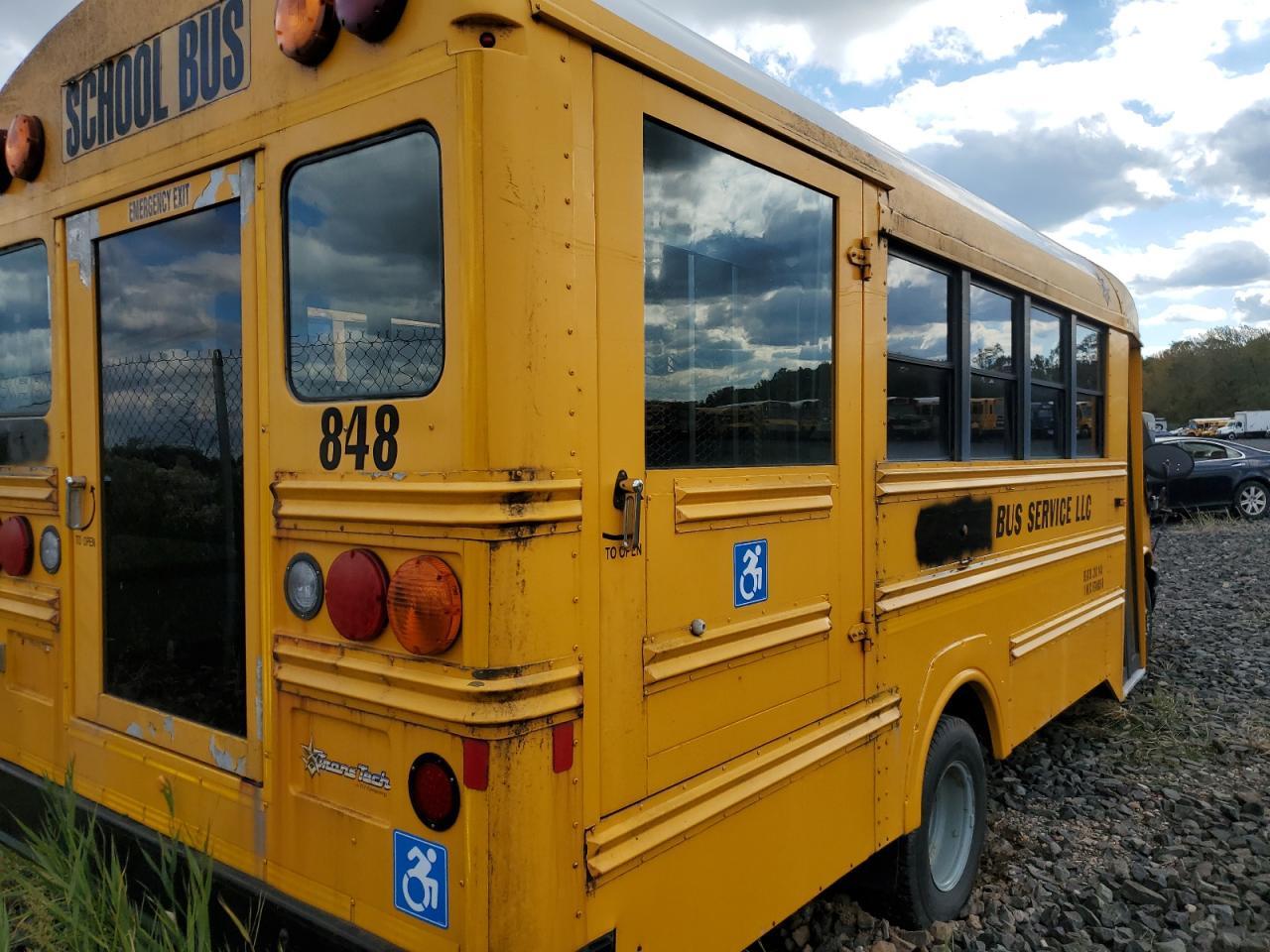 2012 Chevrolet Express G4 - School Bus - Фото 4