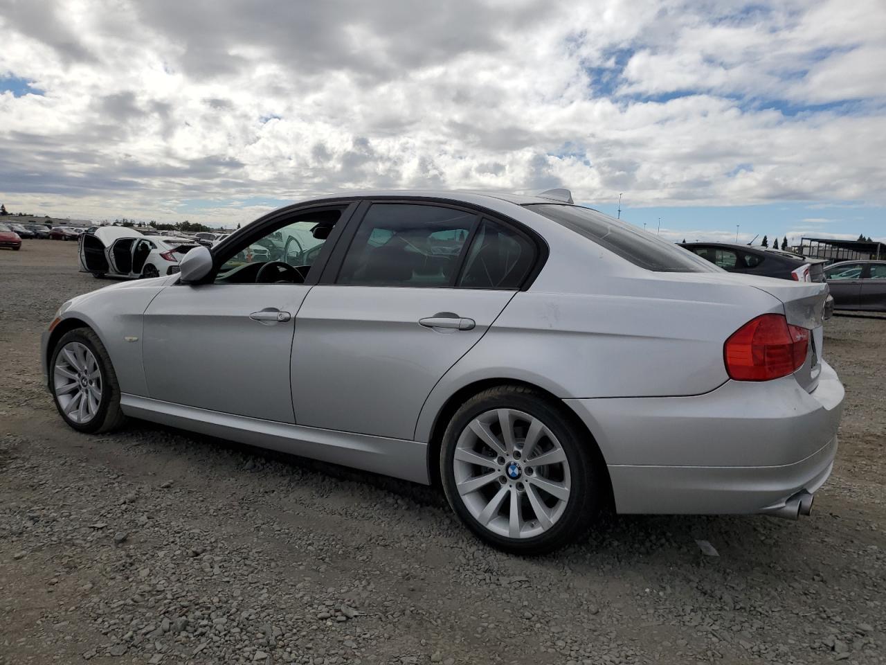 2011 BMW 328 I Sulev - Фото 2
