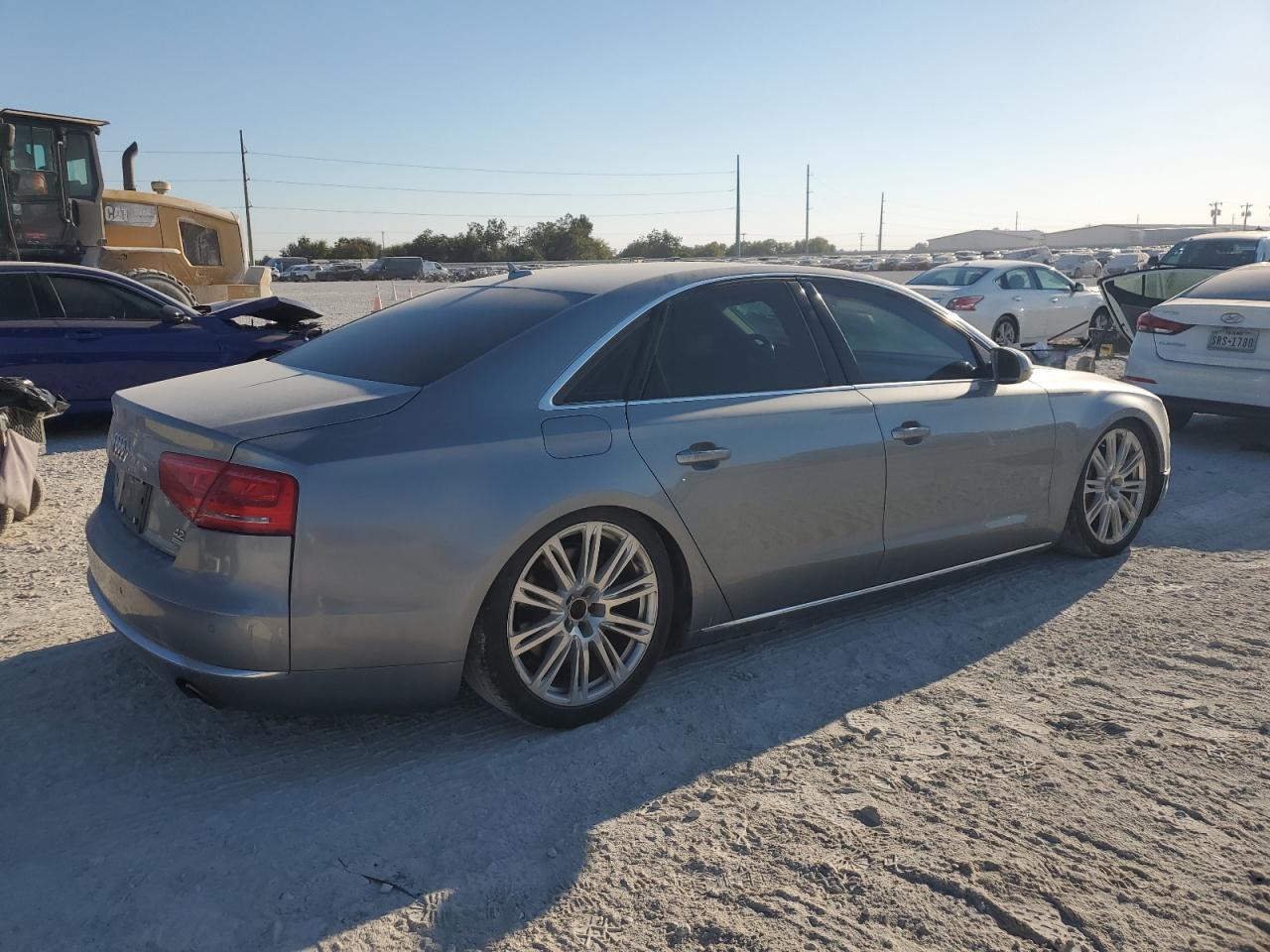 2012 Audi A8 Quattro - Фото 3