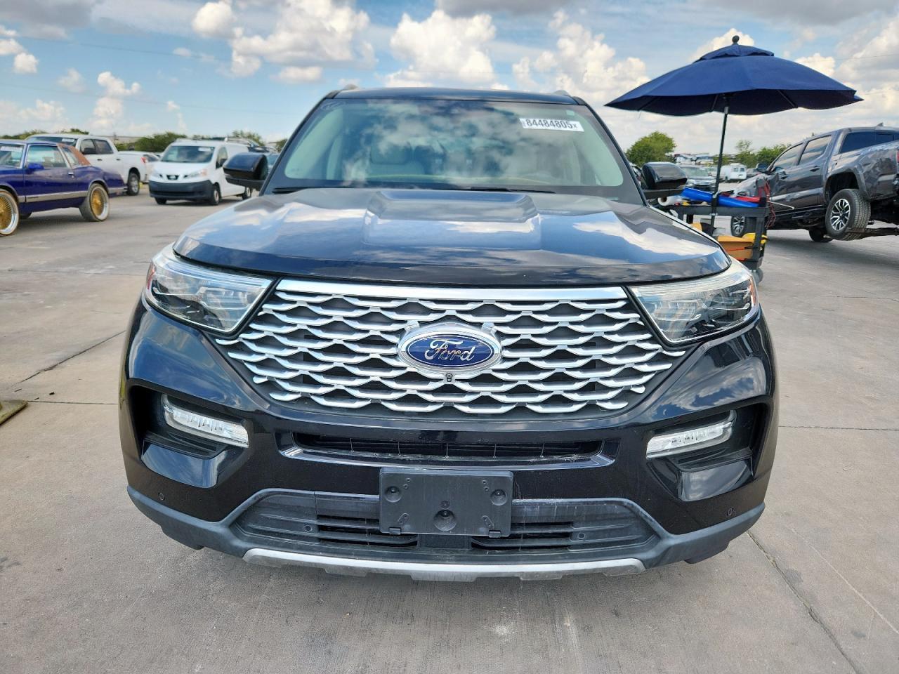 2020 Ford Explorer Platinum - Image 5