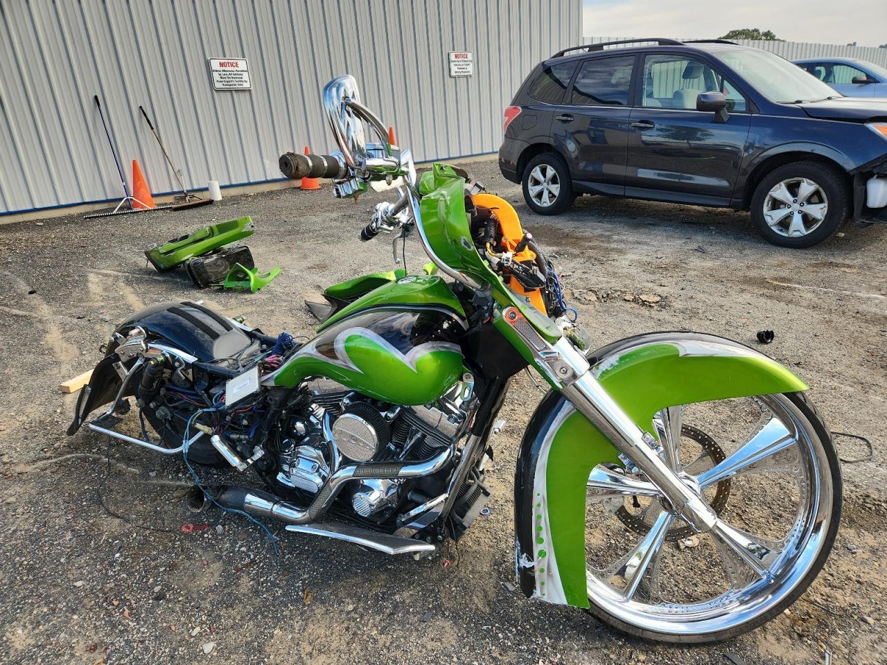 2011 Harley-Davidson Flhx
