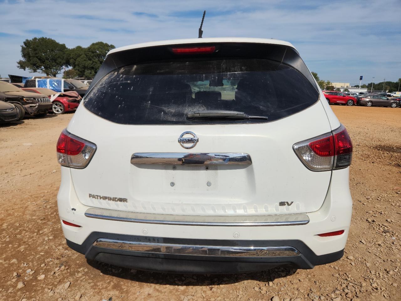 2014 Nissan Pathfinder S - Фото 6