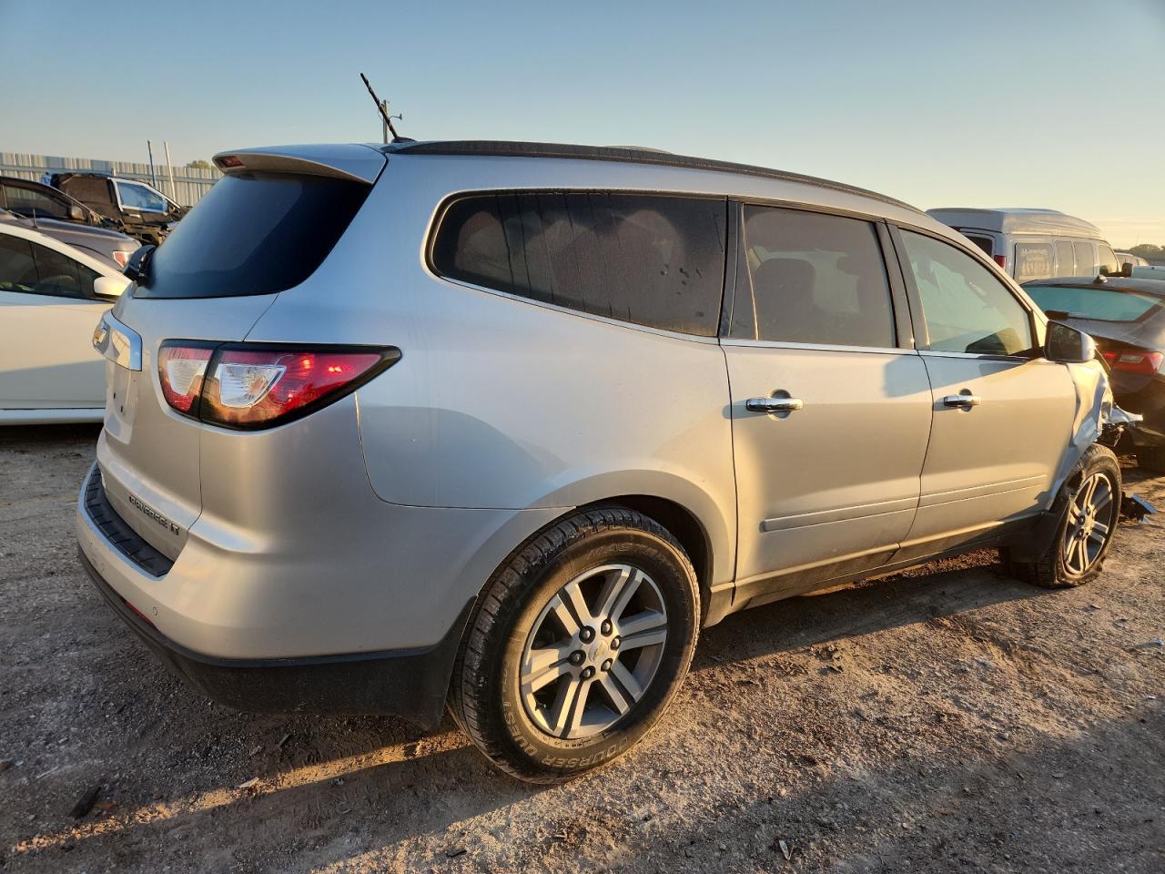 2015 Chevrolet Traverse Lt - Фото 3