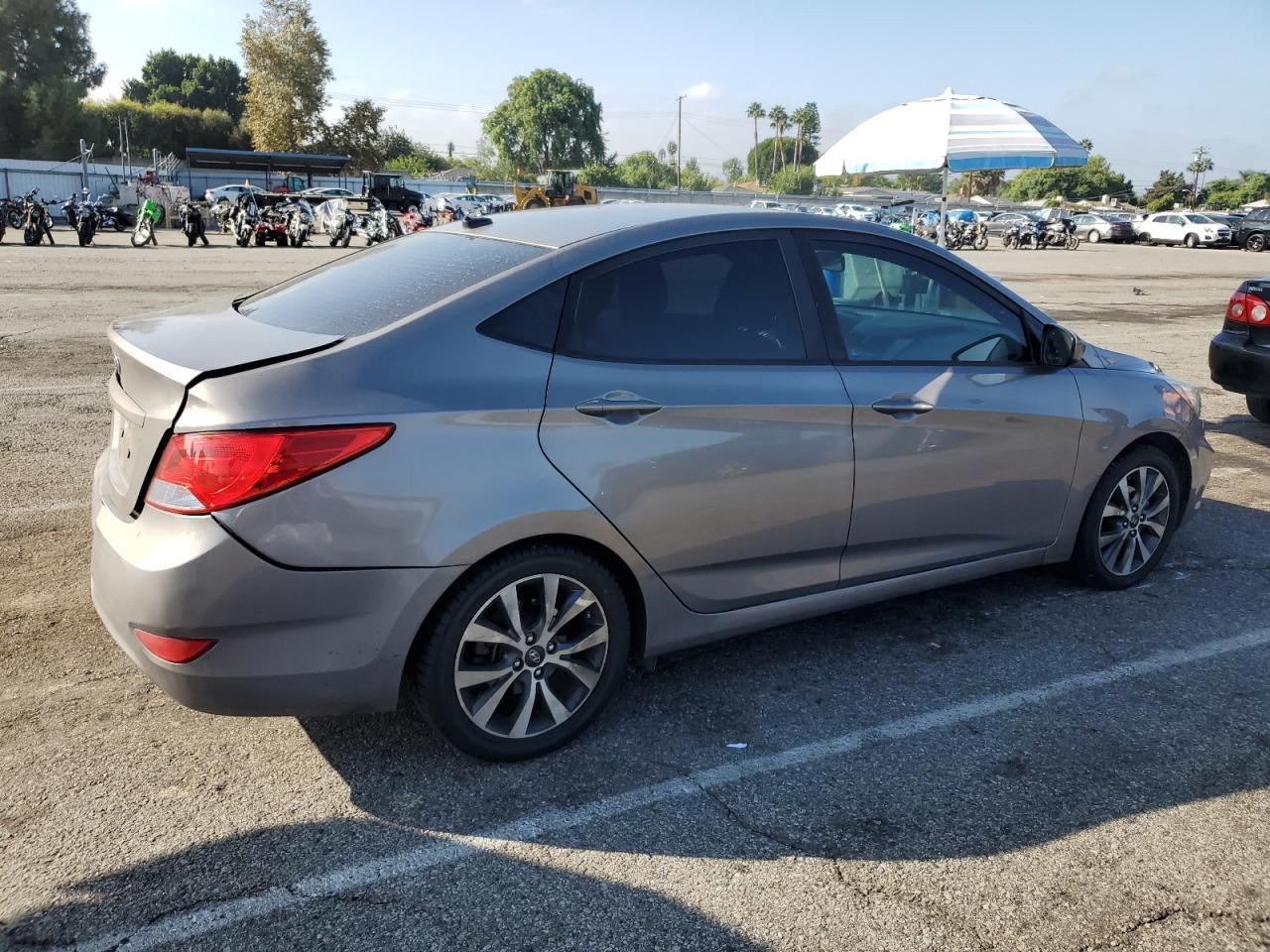 2017 Hyundai Accent Se - Фото 3