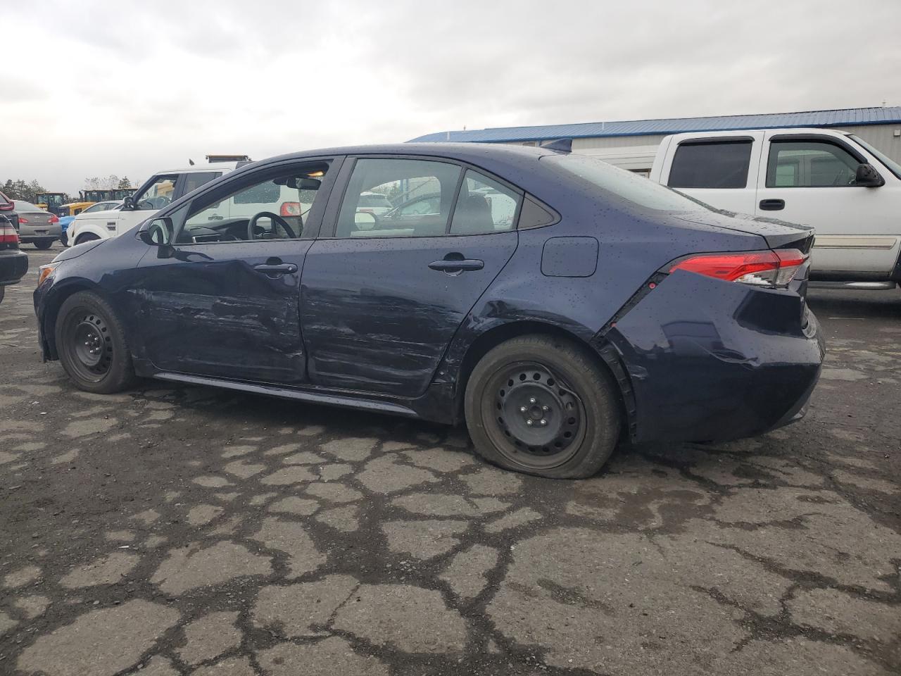 2022 Toyota Corolla Le - Фото 2