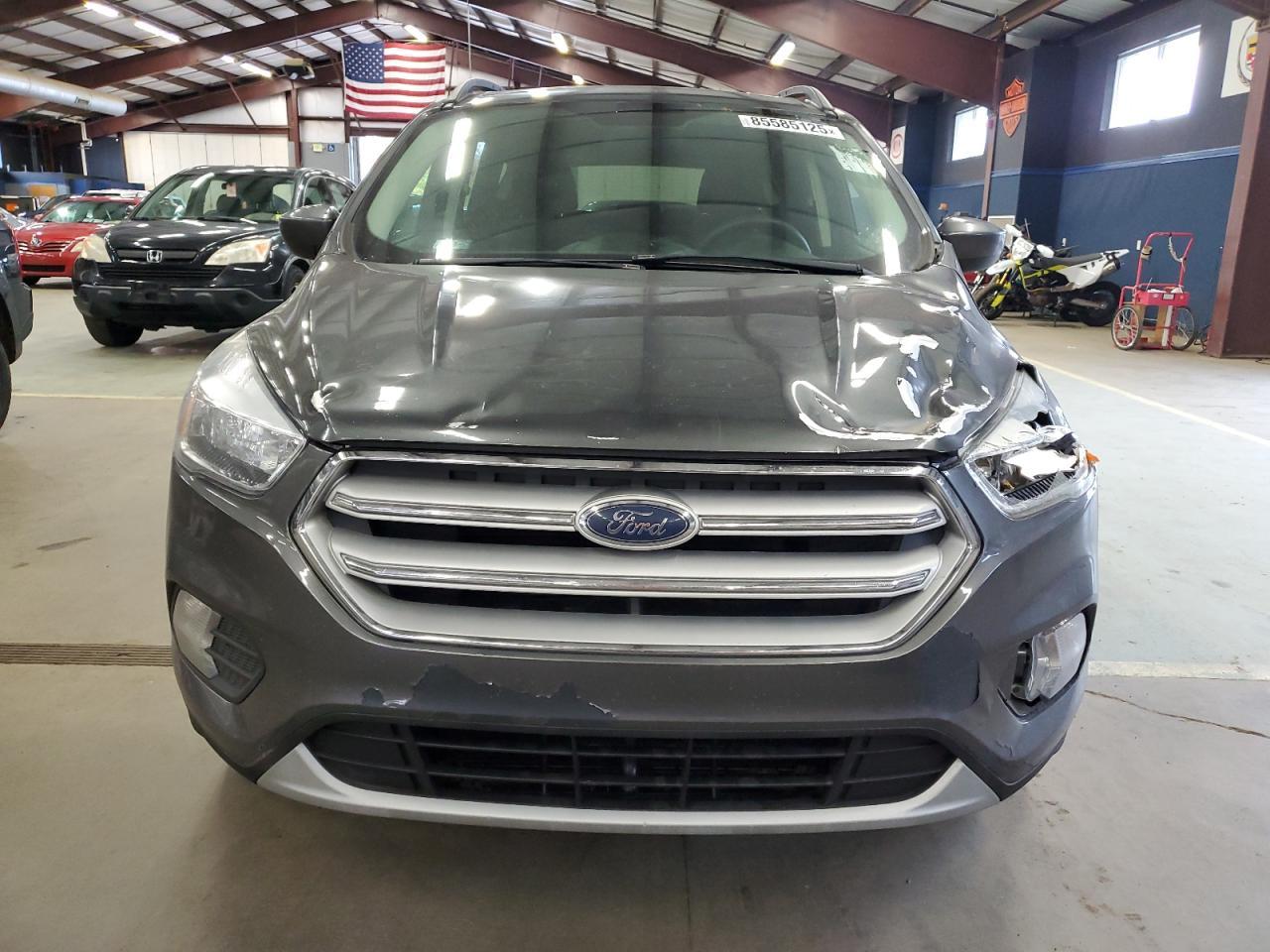 2018 Ford Escape Se - Фото 5