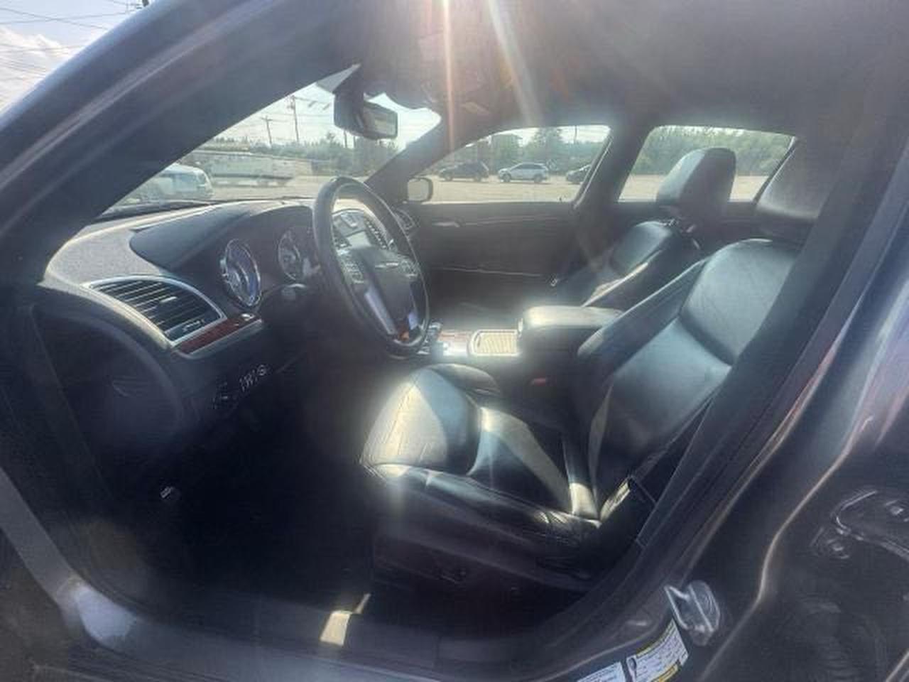 2012 Chrysler 300 Limited - Image 5