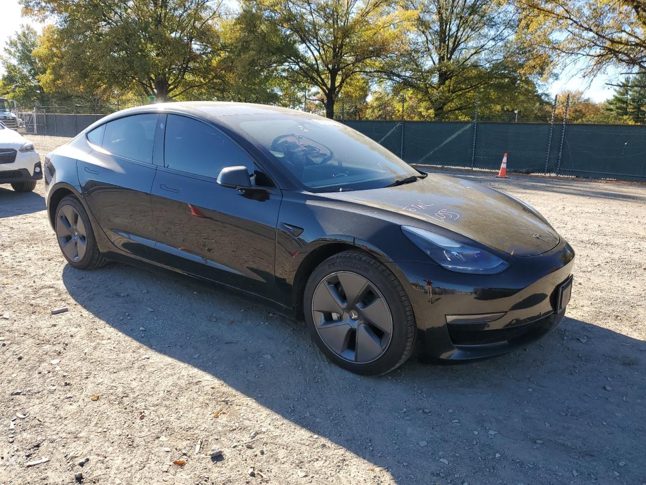 2022 Tesla Model 3 - Image 4