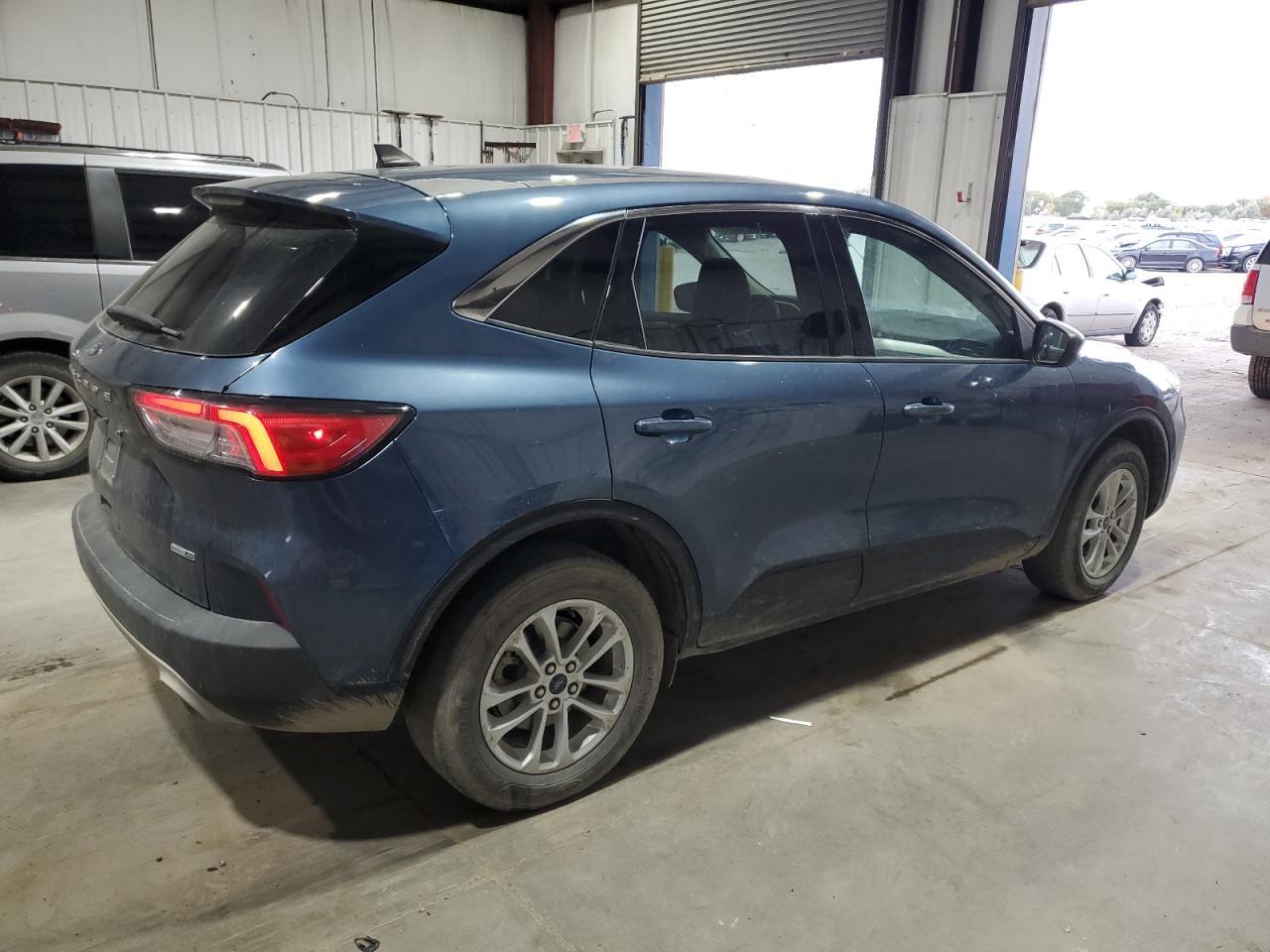 2020 Ford Escape Se - Фото 3