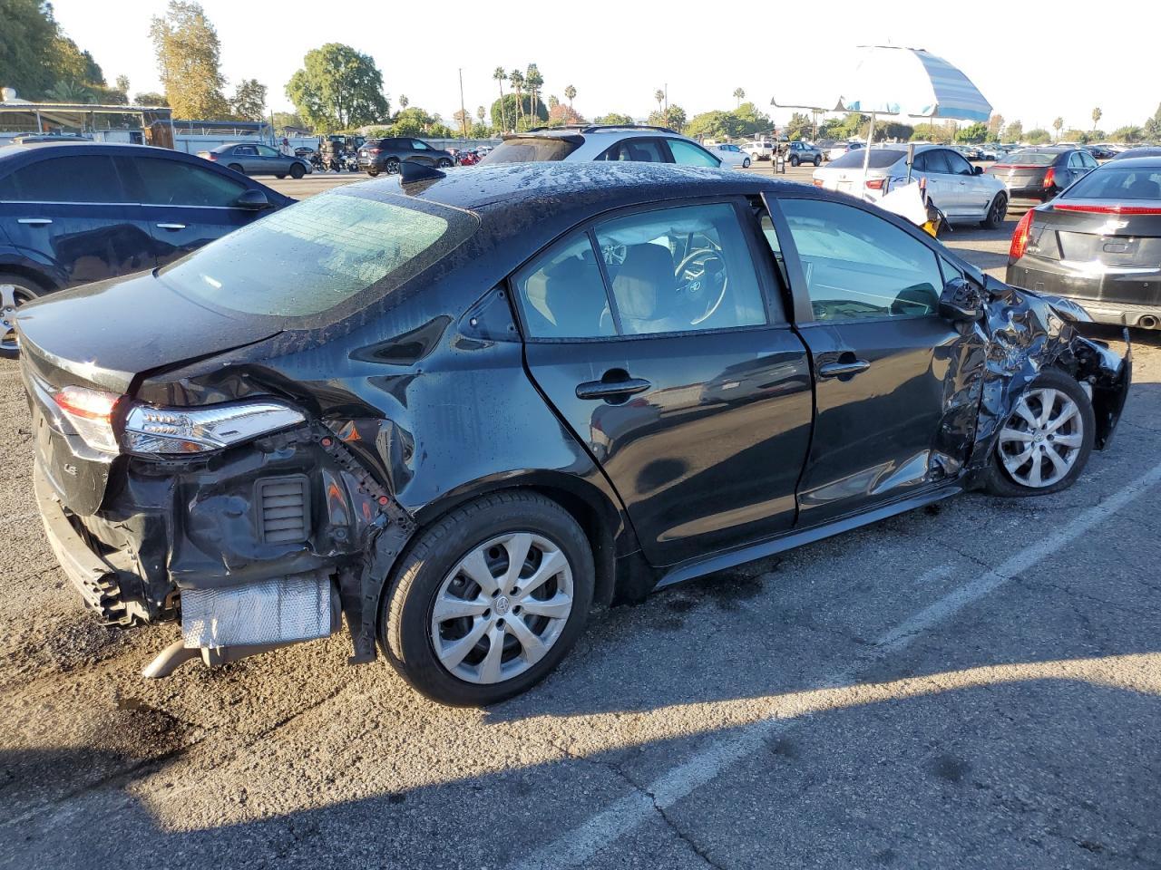 2021 Toyota Corolla Le - Image 3