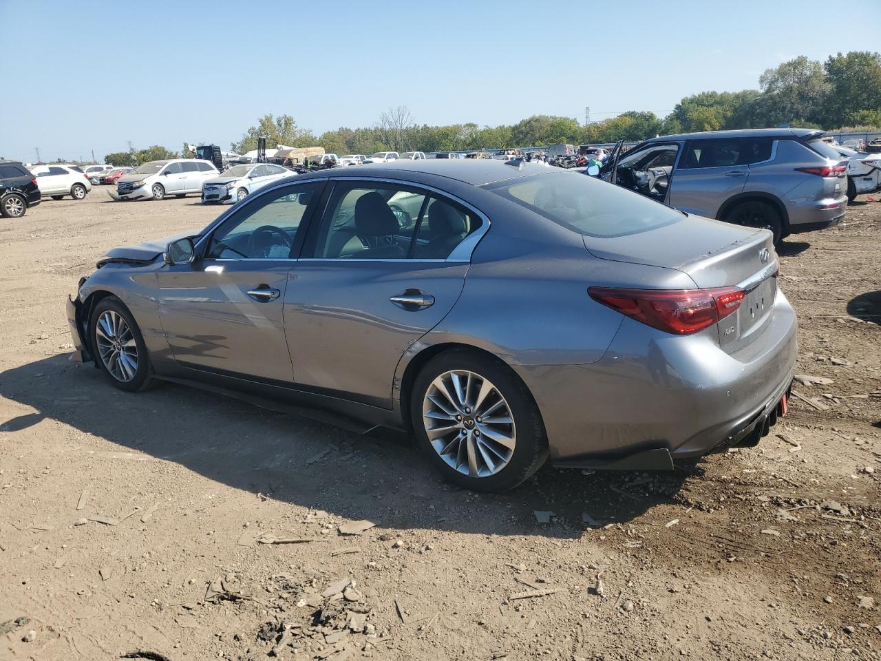 2021 Infiniti Q50 Luxe - Фото 2
