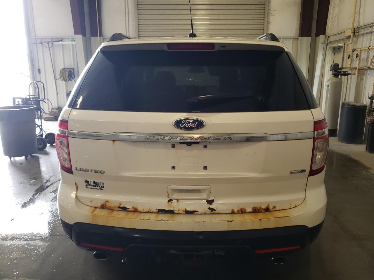 2013 Ford Explorer Limited - Image 6