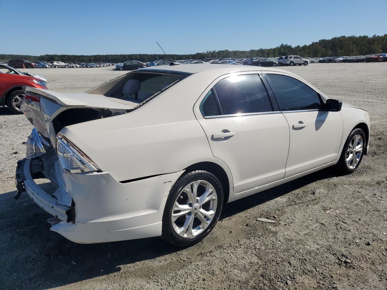 2012 Ford Fusion Se - Image 3