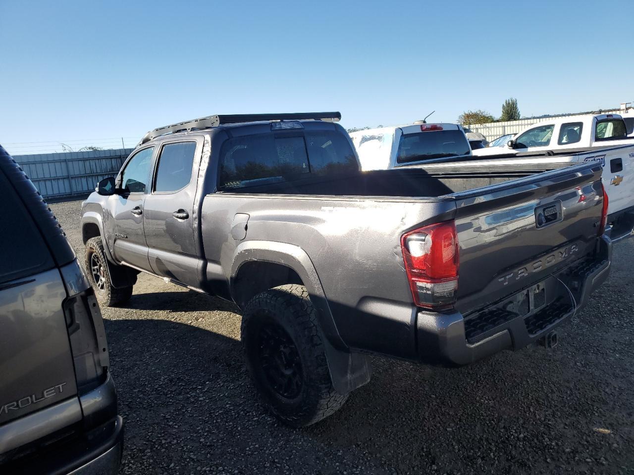 2018 Toyota Tacoma Double Cab - Фото 2
