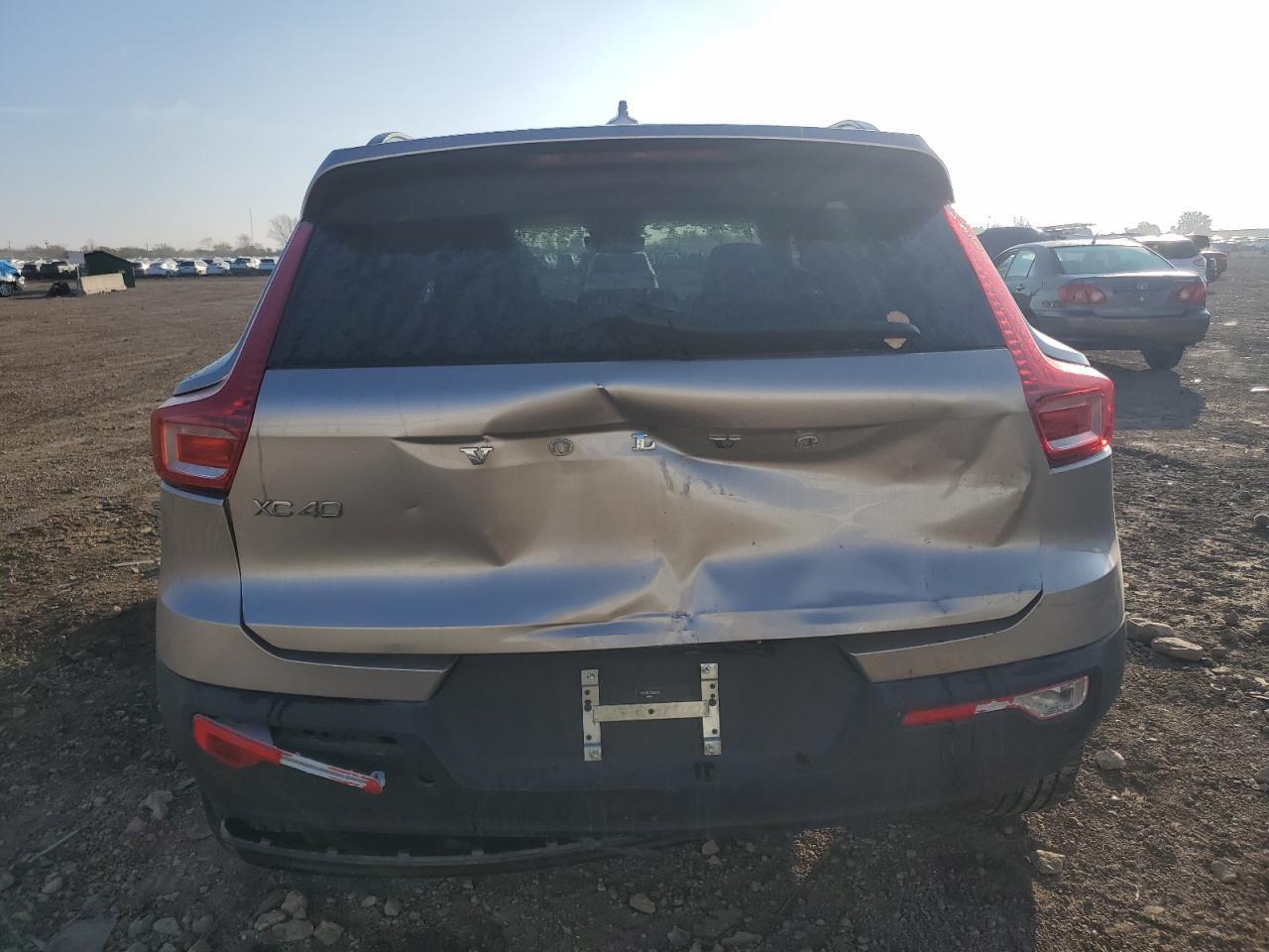 2024 Volvo Xc40 Plus - Фото 6