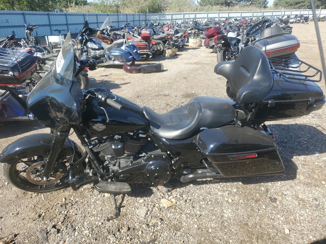 2021 Harley-Davidson Flhx - Image 3