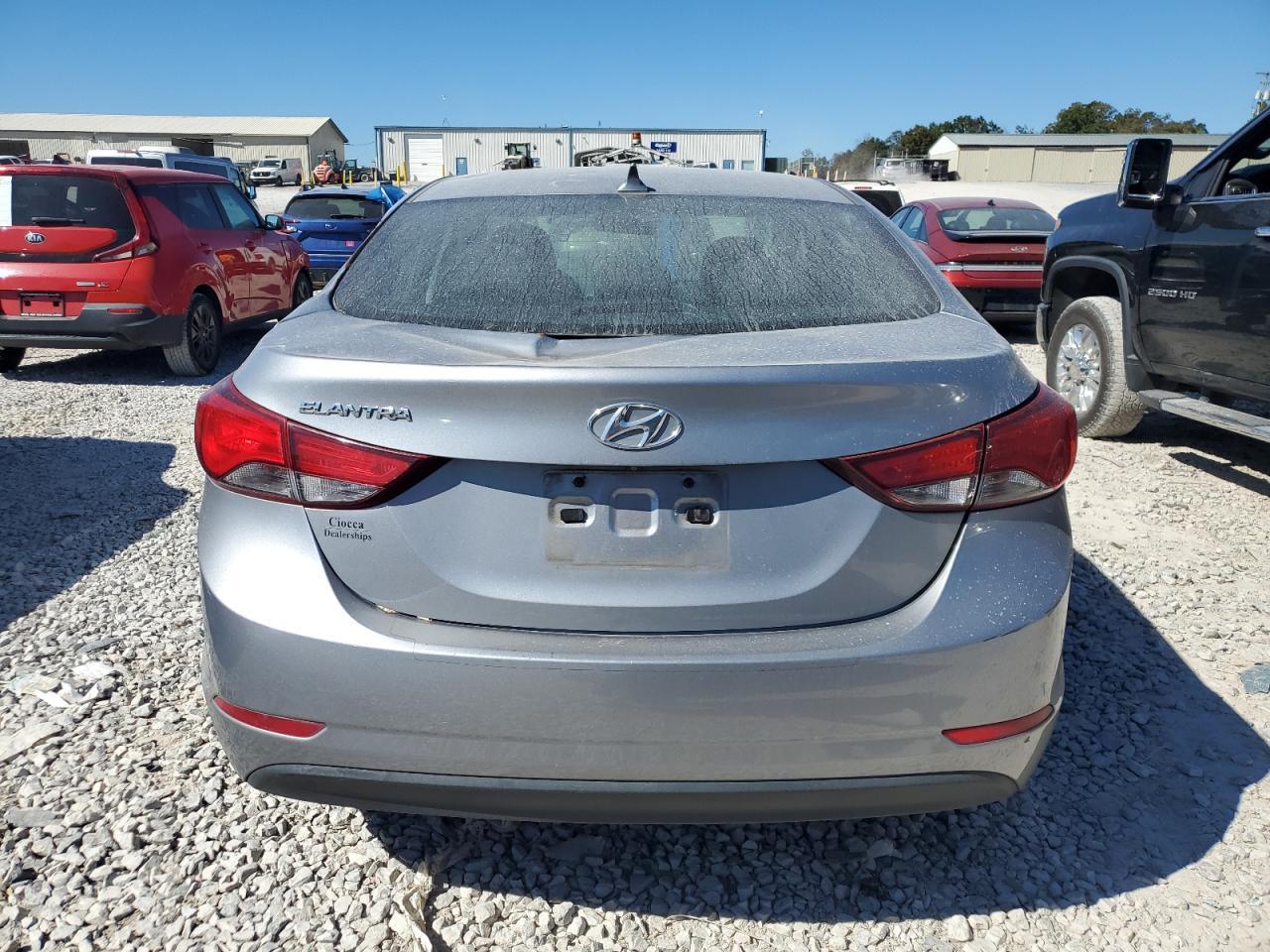 2015 Hyundai Elantra Se - Image 6