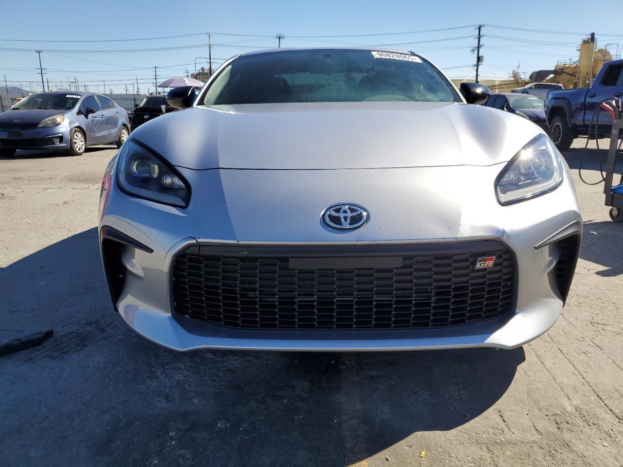 2024 Toyota Gr 86 Premium - Фото 5