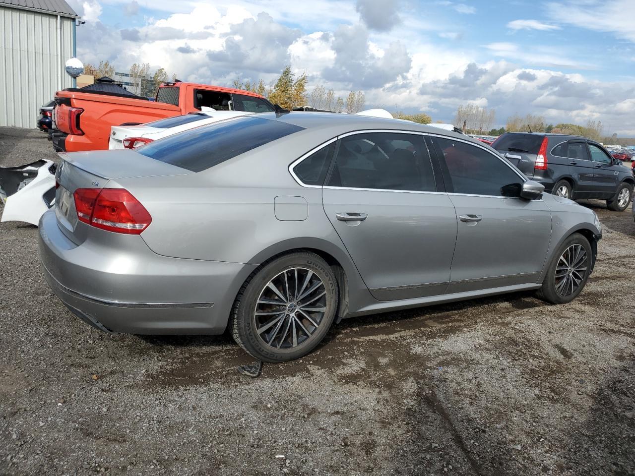 2014 Volkswagen Passat Sel - Фото 3