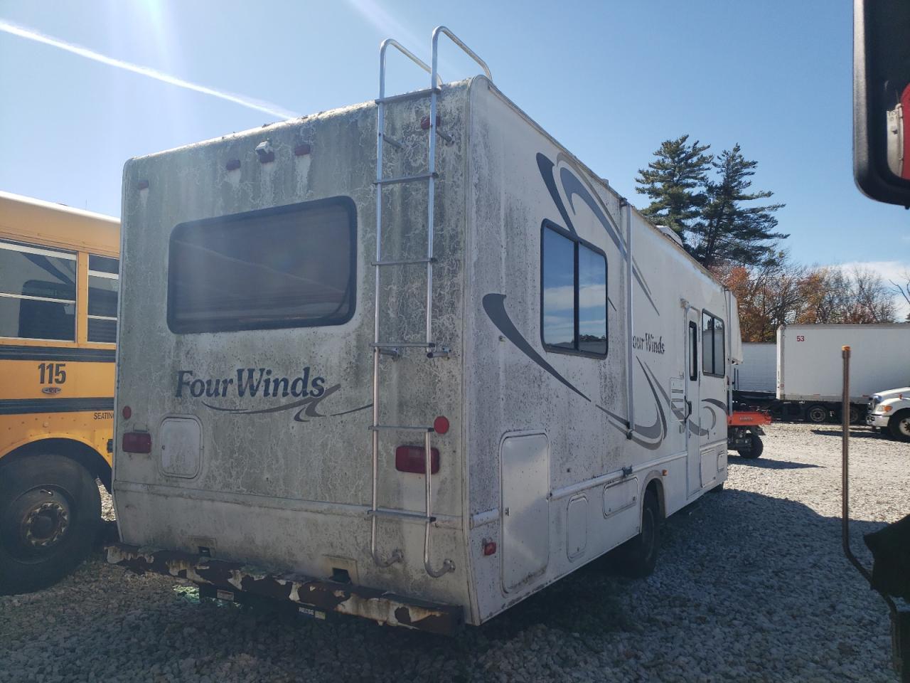 2003 Ford E450 Recreational Vehicle - Фото 4