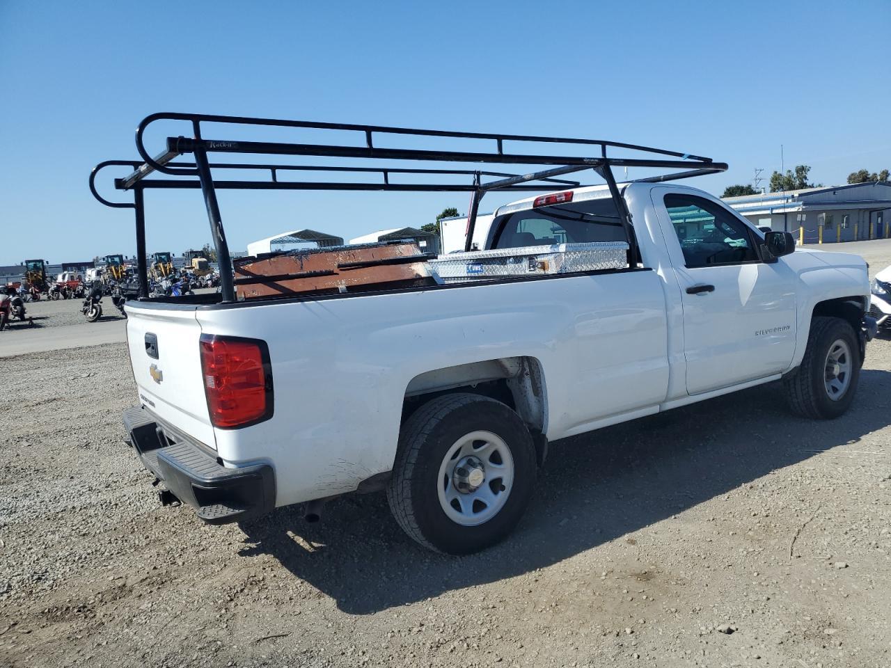 2014 Chevrolet Silverado C1500 - Image 3