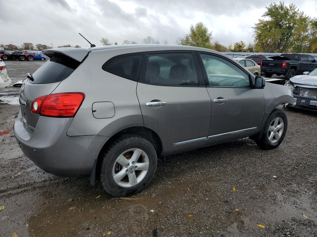 2013 Nissan Rogue S - Фото 3