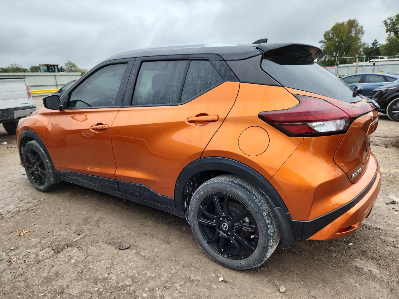 2023 Nissan Kicks Sv - Image 2