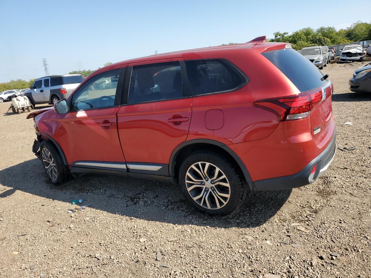 2017 Mitsubishi Outlander Se - Фото 2