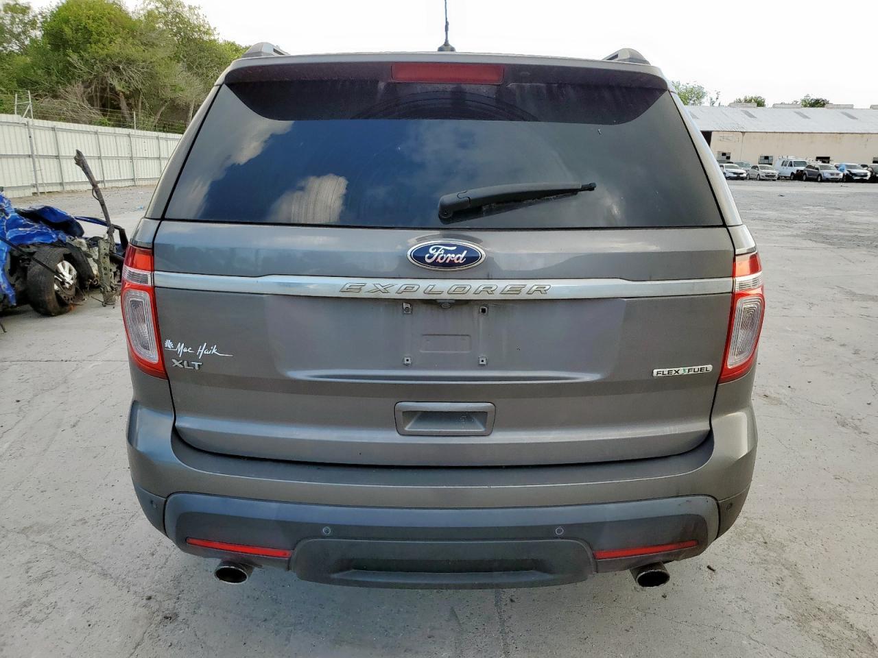 2013 Ford Explorer Xlt - Image 6