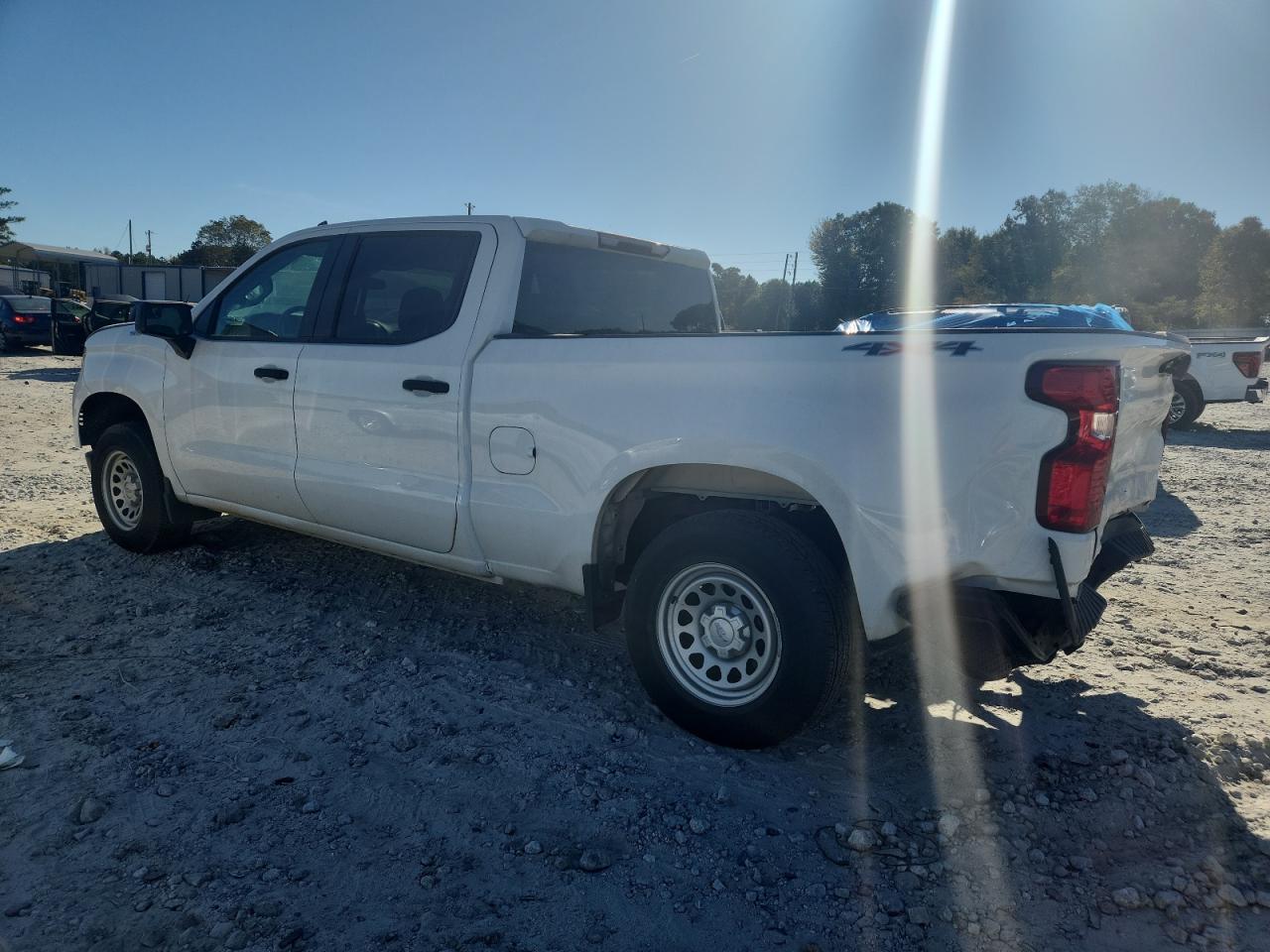 2024 Chevrolet Silverado K1500 - Фото 2