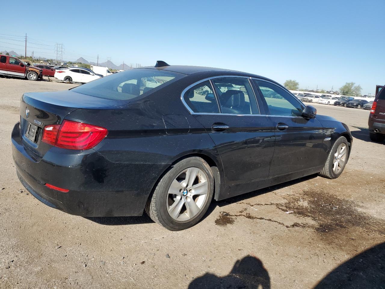 2011 BMW 528 I - Image 3