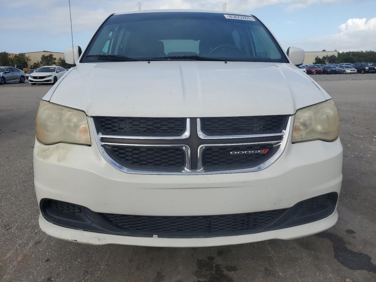2014 Dodge Grand Caravan Sxt - Image 5