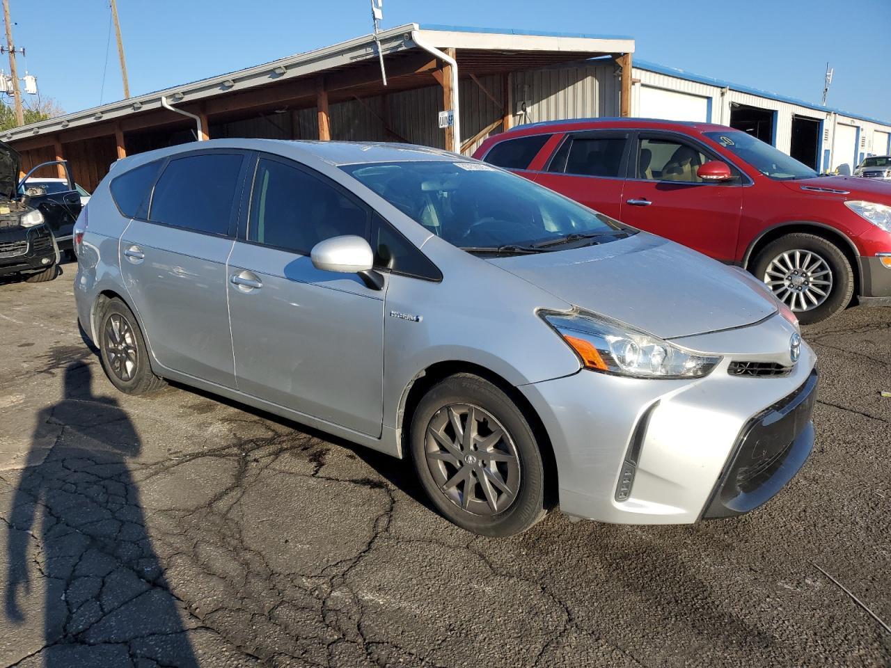 2017 Toyota Prius V - Фото 4