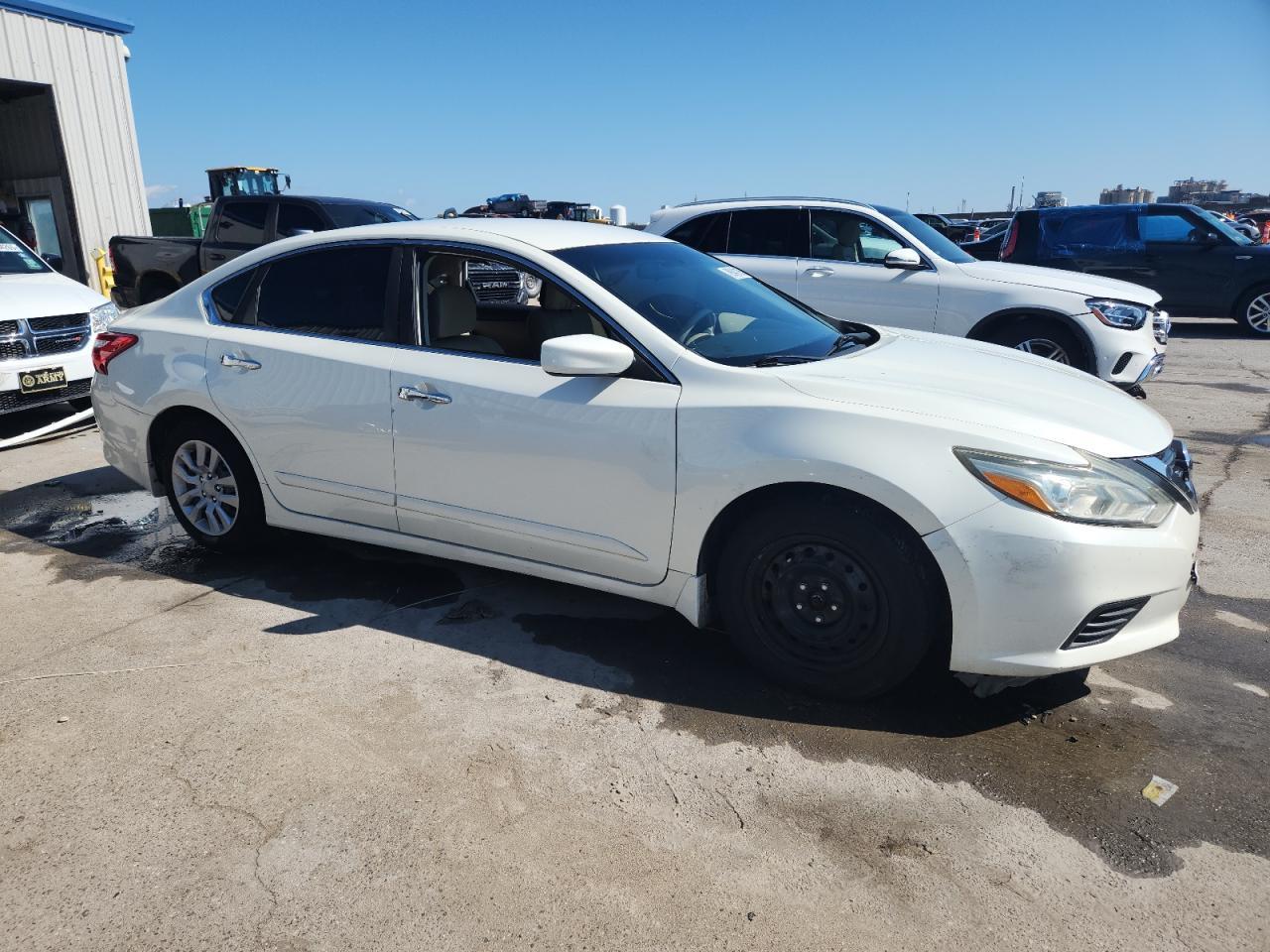 2016 Nissan Altima 2.5 - Фото 4