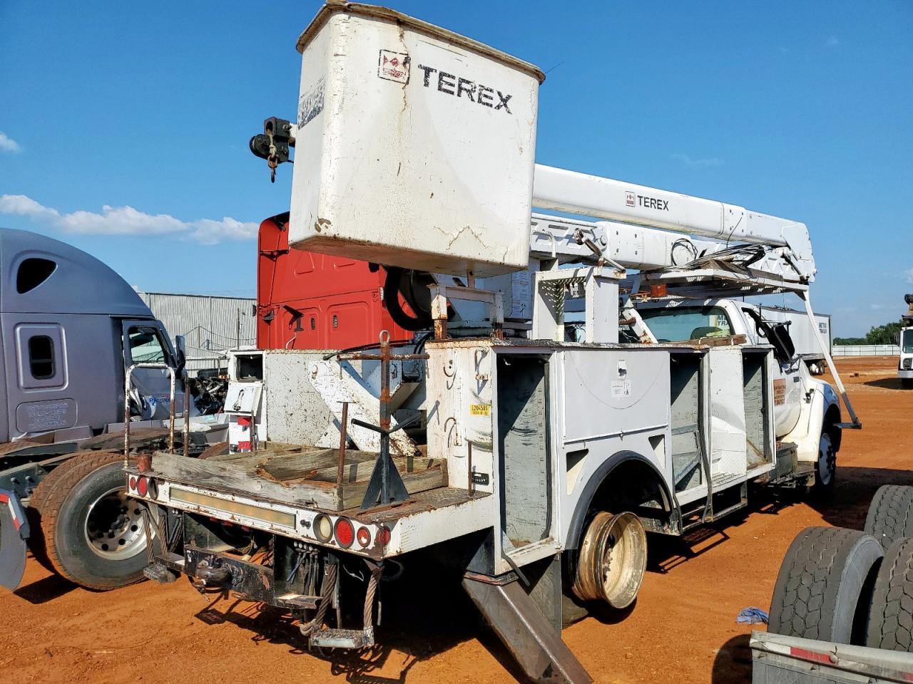 2007 Ford F750 Super Duty - Фото 4