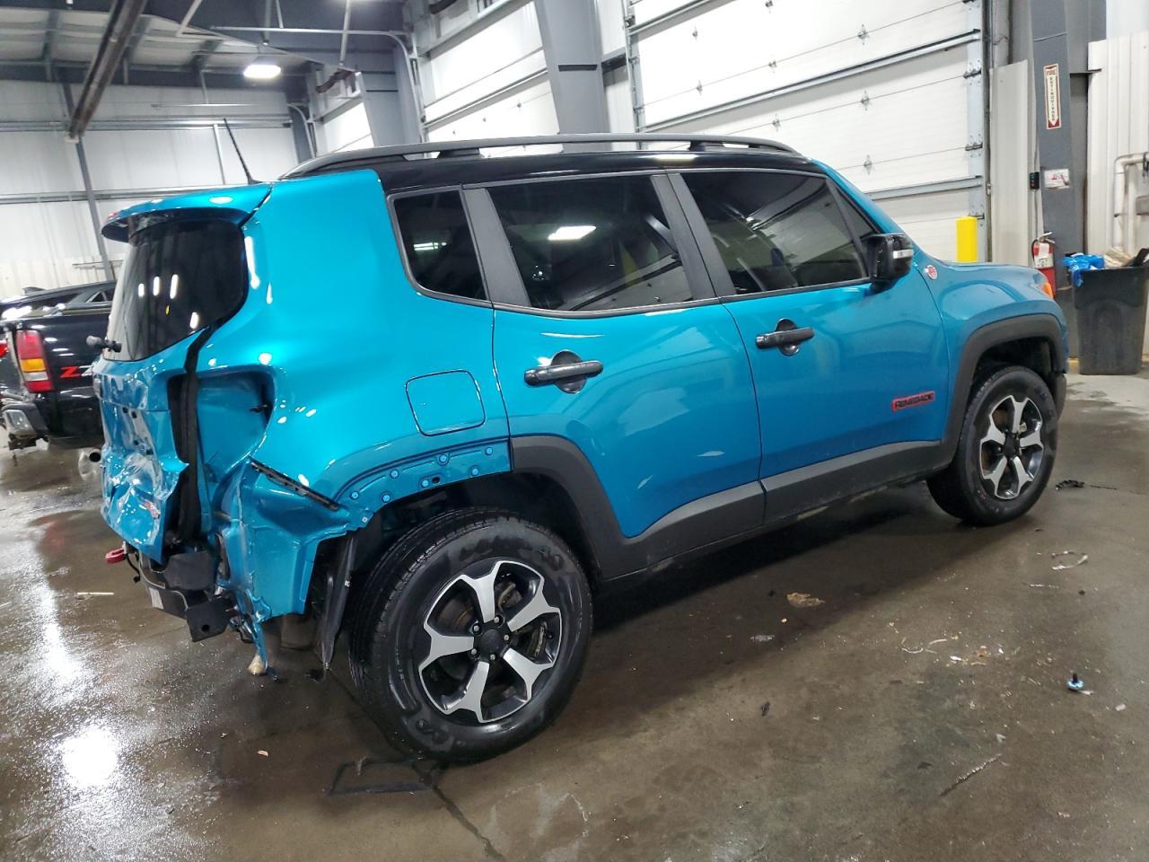 2022 Jeep Renegade Trailhawk - Фото 3