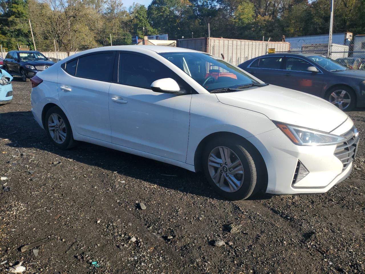 2020 Hyundai Elantra Sel - Фото 4