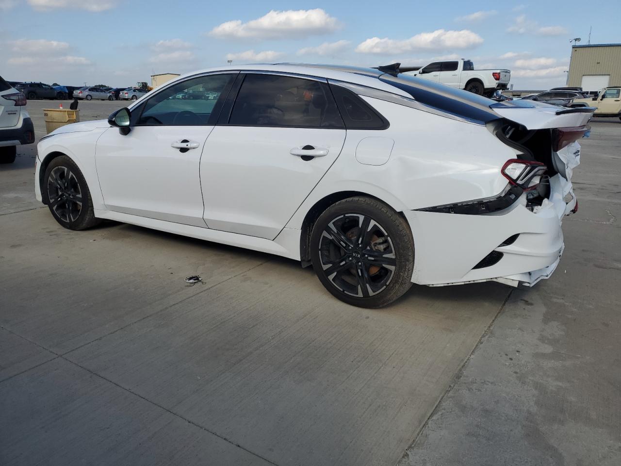 2021 Kia K5 Gt Line - Фото 2