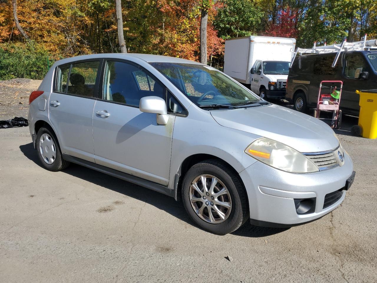2008 Nissan Versa S - Фото 4