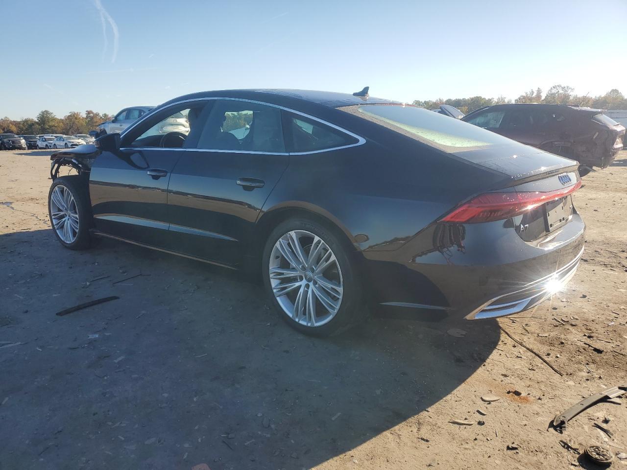 2019 Audi A7 Premium - Фото 2